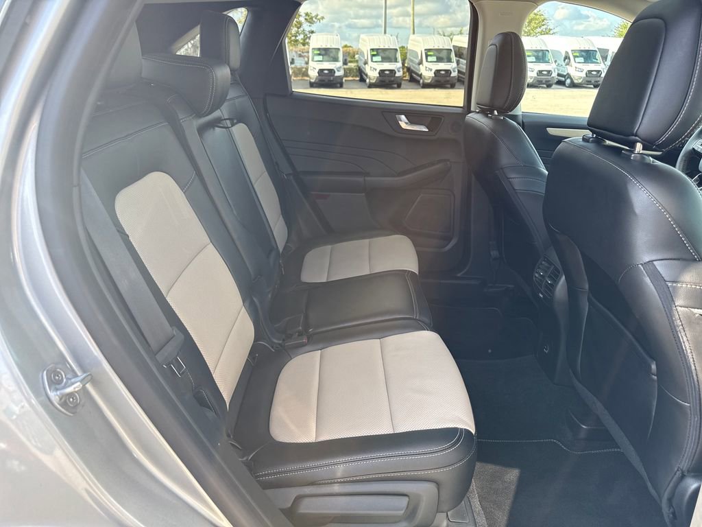 Used 2021 Ford Escape Titanium w/ Titanium Elite Package AWD/4WD image 29