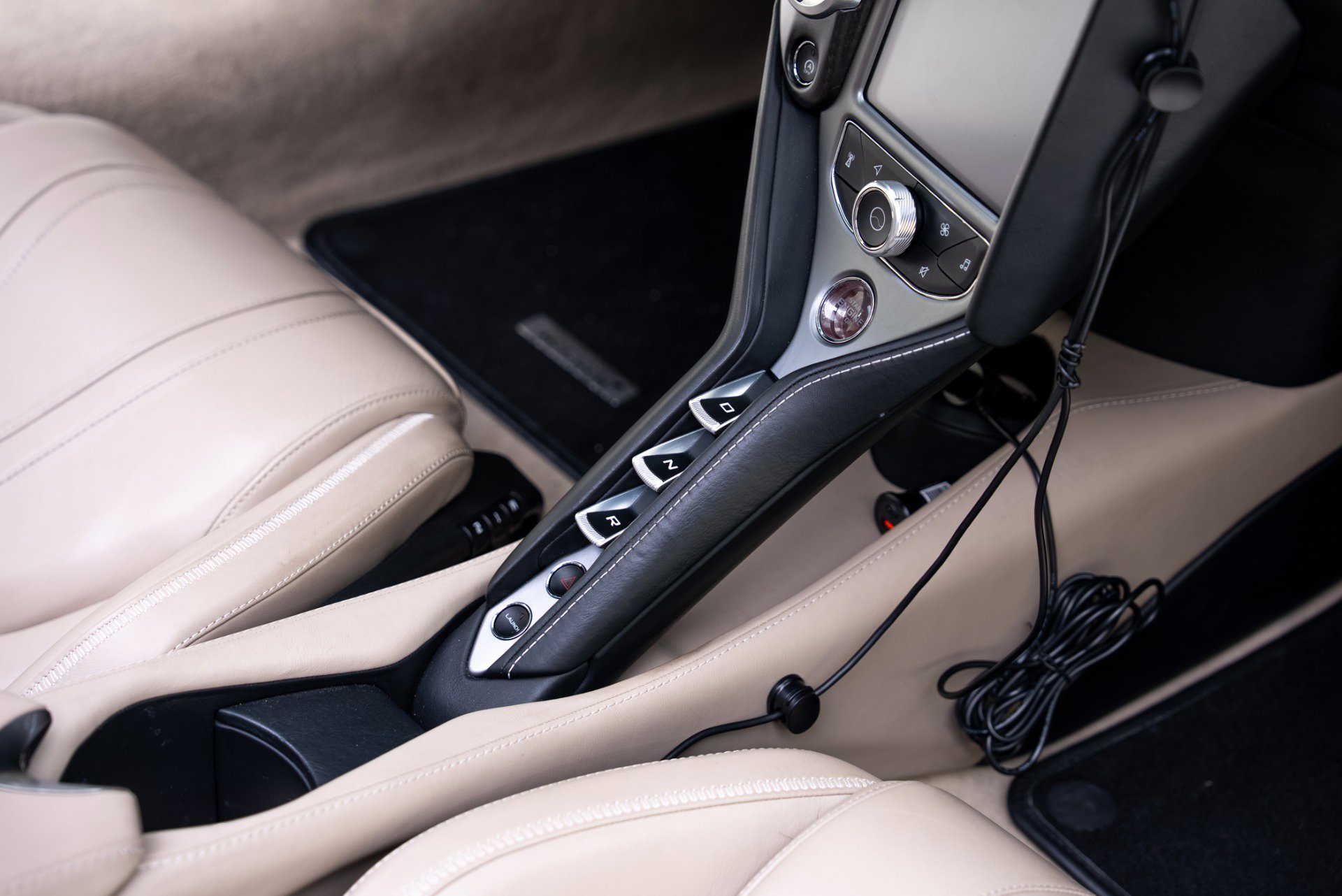 Used 2018 McLaren 720S Luxury image 34