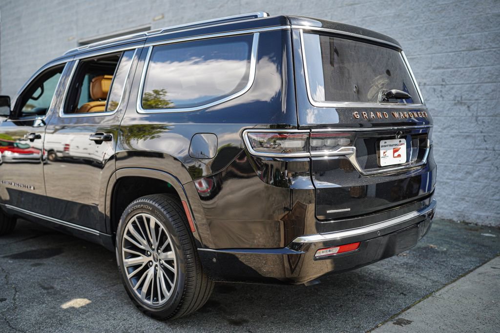 Used 2023 Jeep Grand Wagoneer Series III image 13