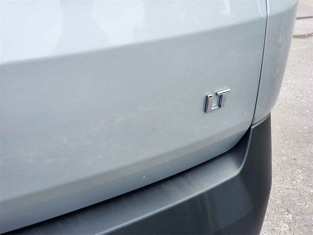 Used 2022 Chevrolet Traverse LT w/ LPO, Roadside Safety Package image 32