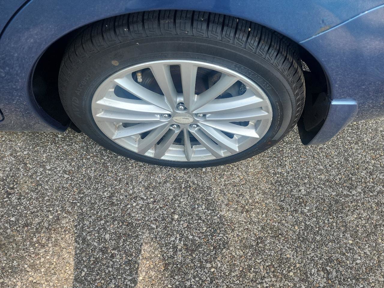 Used 2014 Subaru Impreza 2.0i Premium AWD/4WD image 17