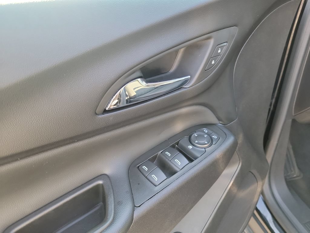 Used 2024 Chevrolet Equinox LT FWD image 24
