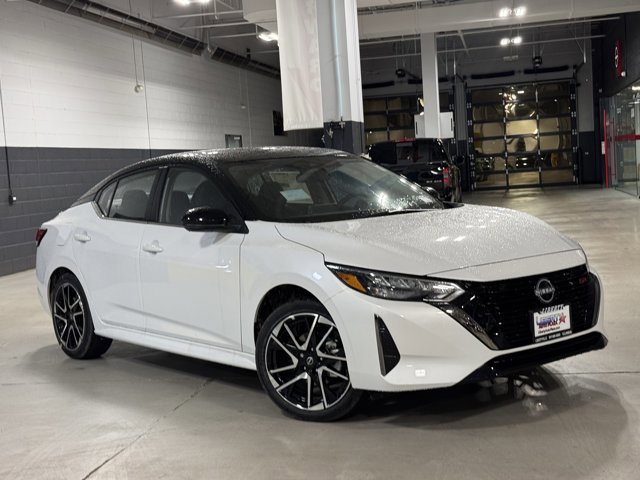 New 2025 Nissan Sentra SR image 2