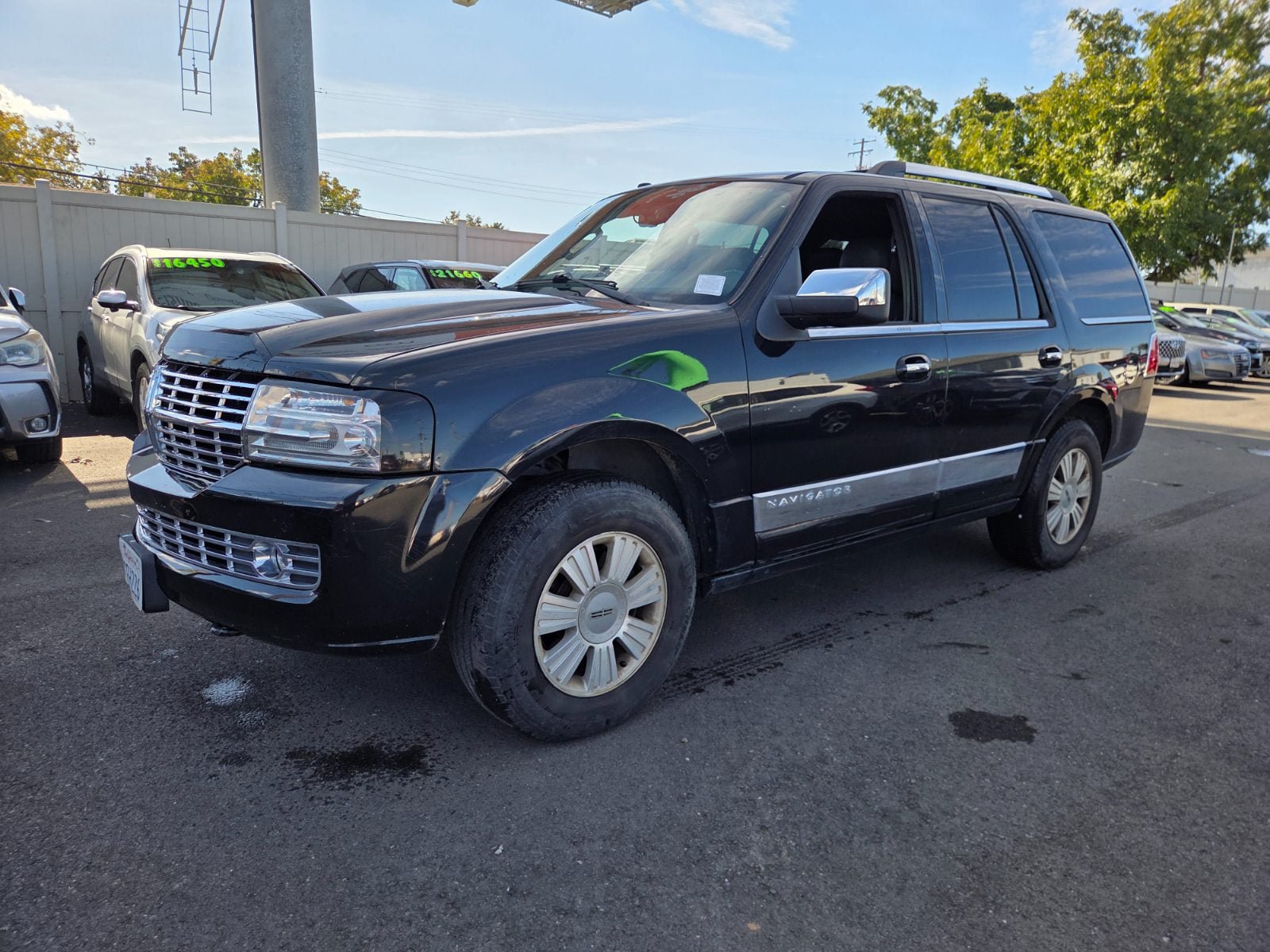 Used 2014 Lincoln Navigator 4WD image 1