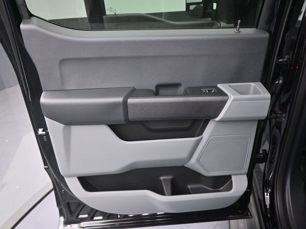 Used 2025 Ford F350 XL w/ XL Driver Assist Package image 22