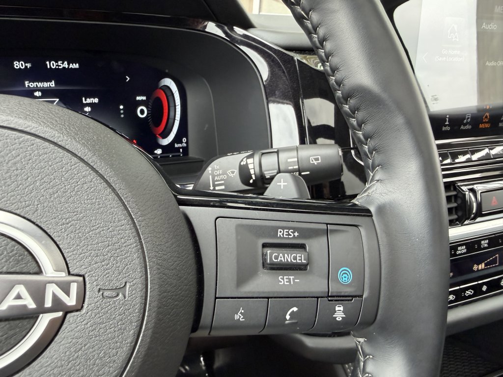 Used 2024 Nissan Pathfinder Platinum w/ Cargo Package image 27