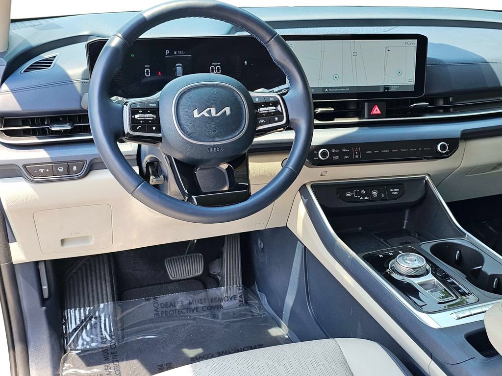 Certified 2025 Kia Carnival EX FWD image 36