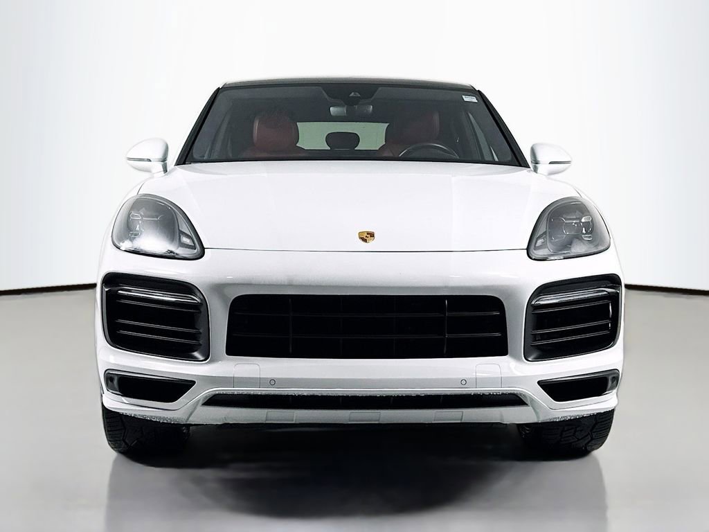 Used 2022 Porsche Cayenne GTS image 2