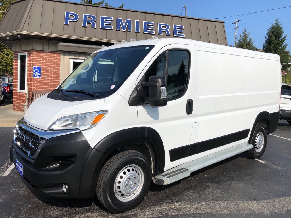 Used 2025 RAM ProMaster 2500 w/ U-Haul Equipment Group FWD image 10