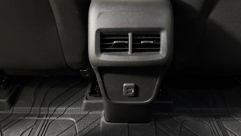 Used 2023 Chevrolet Equinox LS w/ LS Convenience Package AWD/4WD image 27
