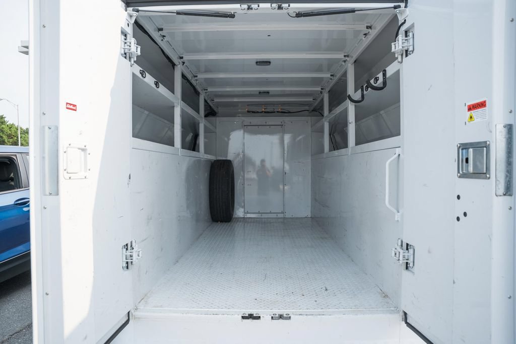 Used 2024 Chevrolet Express 3500 w/ Power Convenience Package RWD image 11