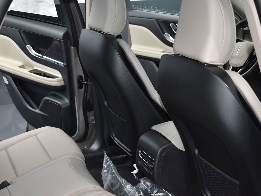 New 2026 Lincoln Corsair Grand Touring AWD/4WD image 14