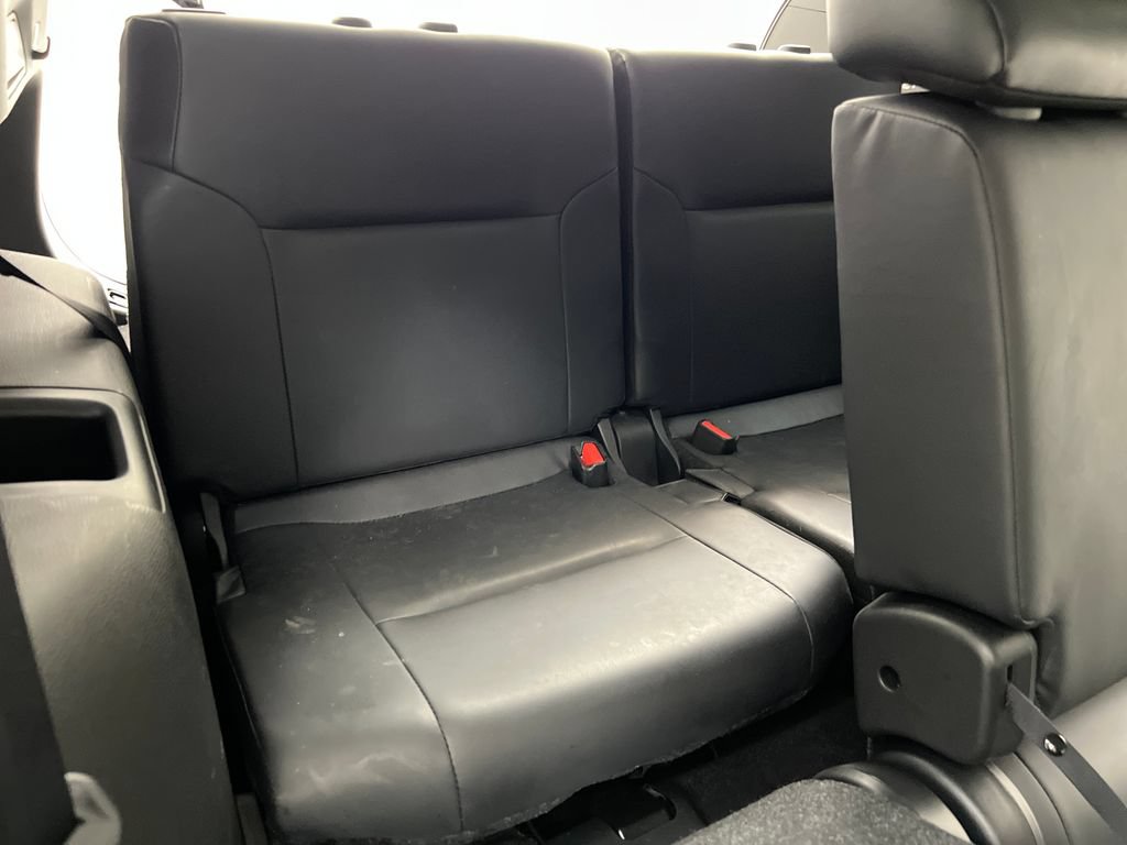 Used 2025 Mitsubishi Outlander SE FWD image 36