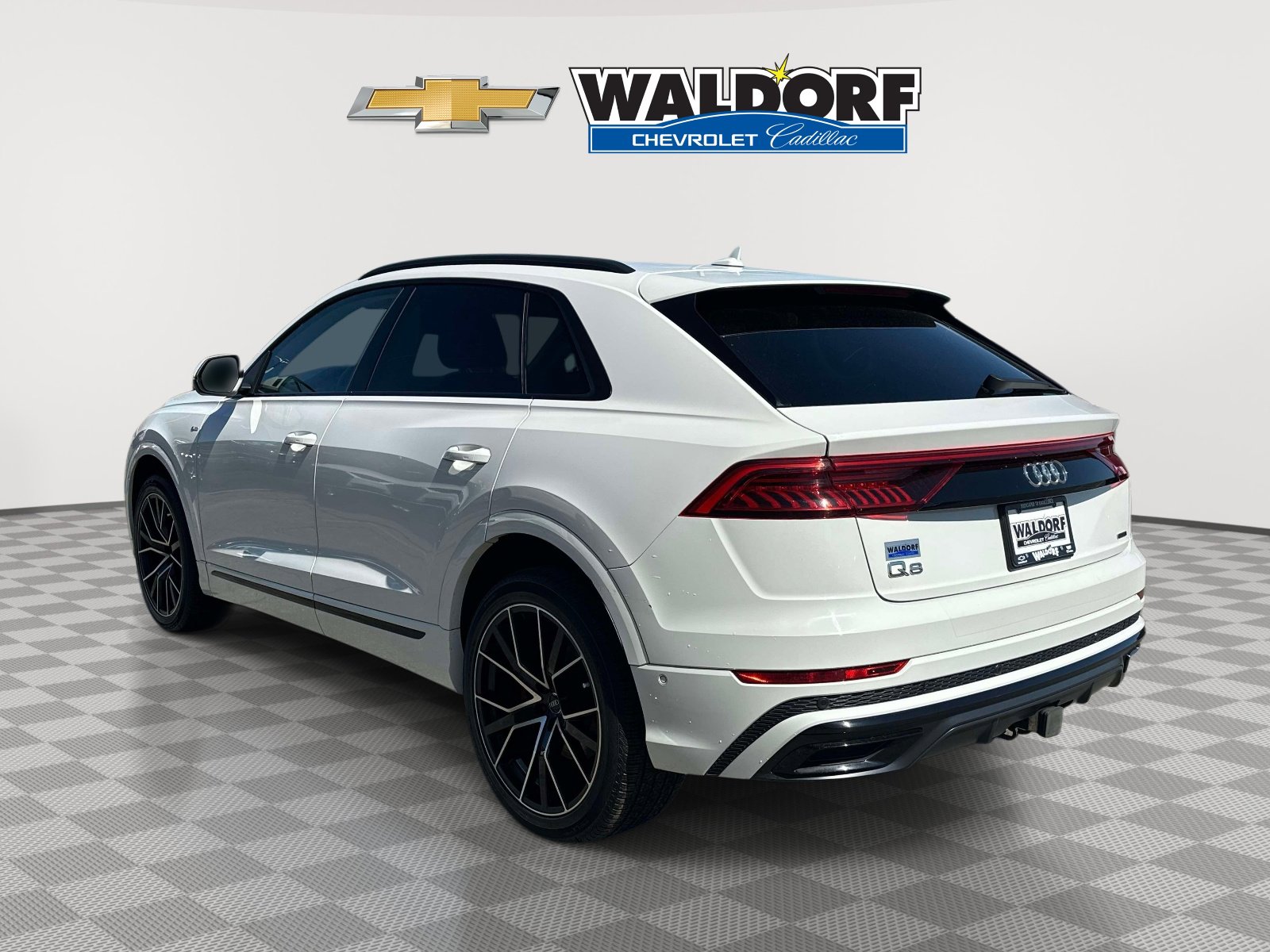 Used 2019 Audi Q8 Premium Plus image 4