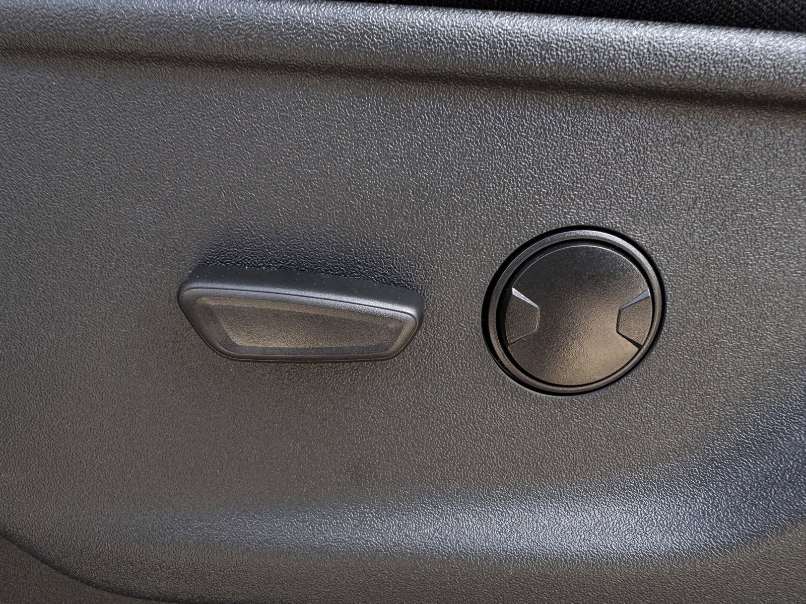 New 2026 Ford F250 XLT w/ XLT Premium Package image 25