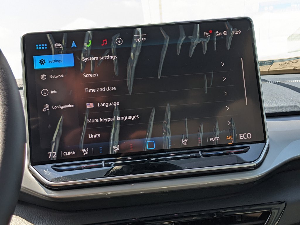 New 2026 Volkswagen ID.4 Pro S AWD/4WD image 16