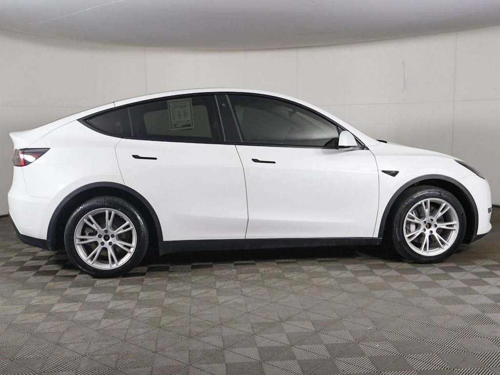 Used 2023 Tesla Model Y Long Range AWD/4WD image 17
