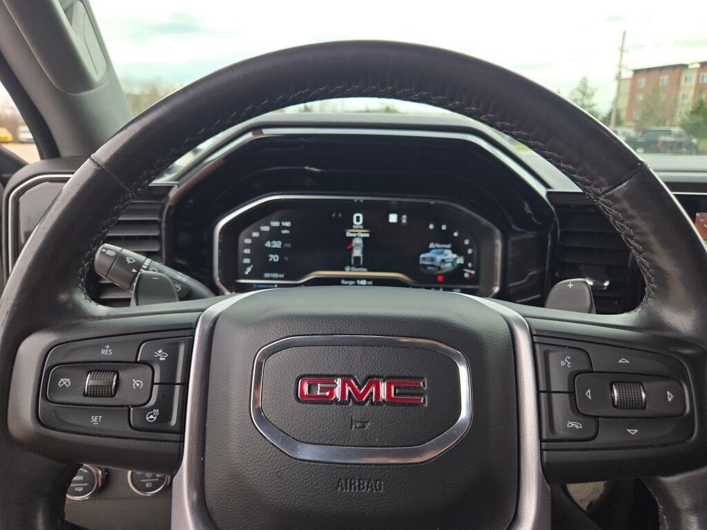 Used 2022 GMC Sierra 1500 SLT w/ SLT Convenience Package AWD/4WD image 36