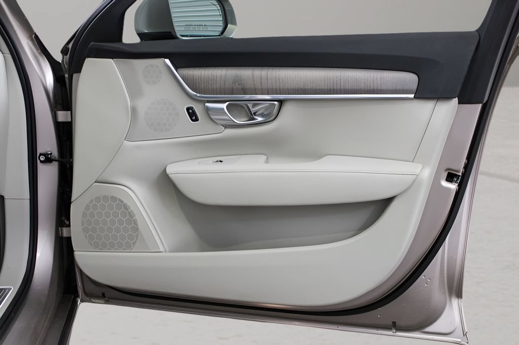 Certified 2023 Volvo S90 B6 Plus w/ Protection Package Premier AWD/4WD image 23