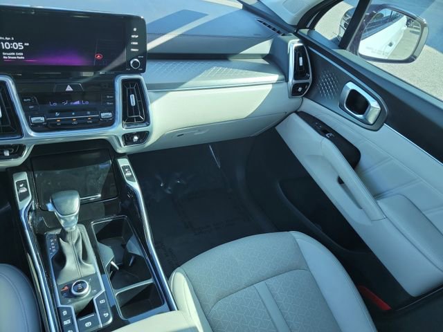 Used 2023 Kia Sorento SX image 19