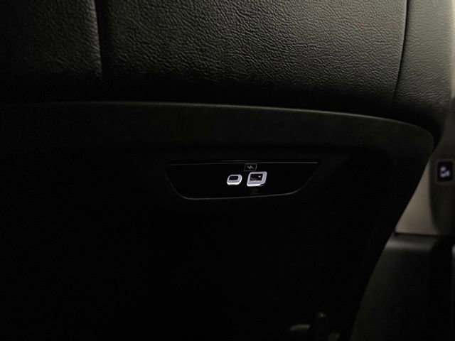 Used 2022 Chrysler Pacifica Touring-L image 24