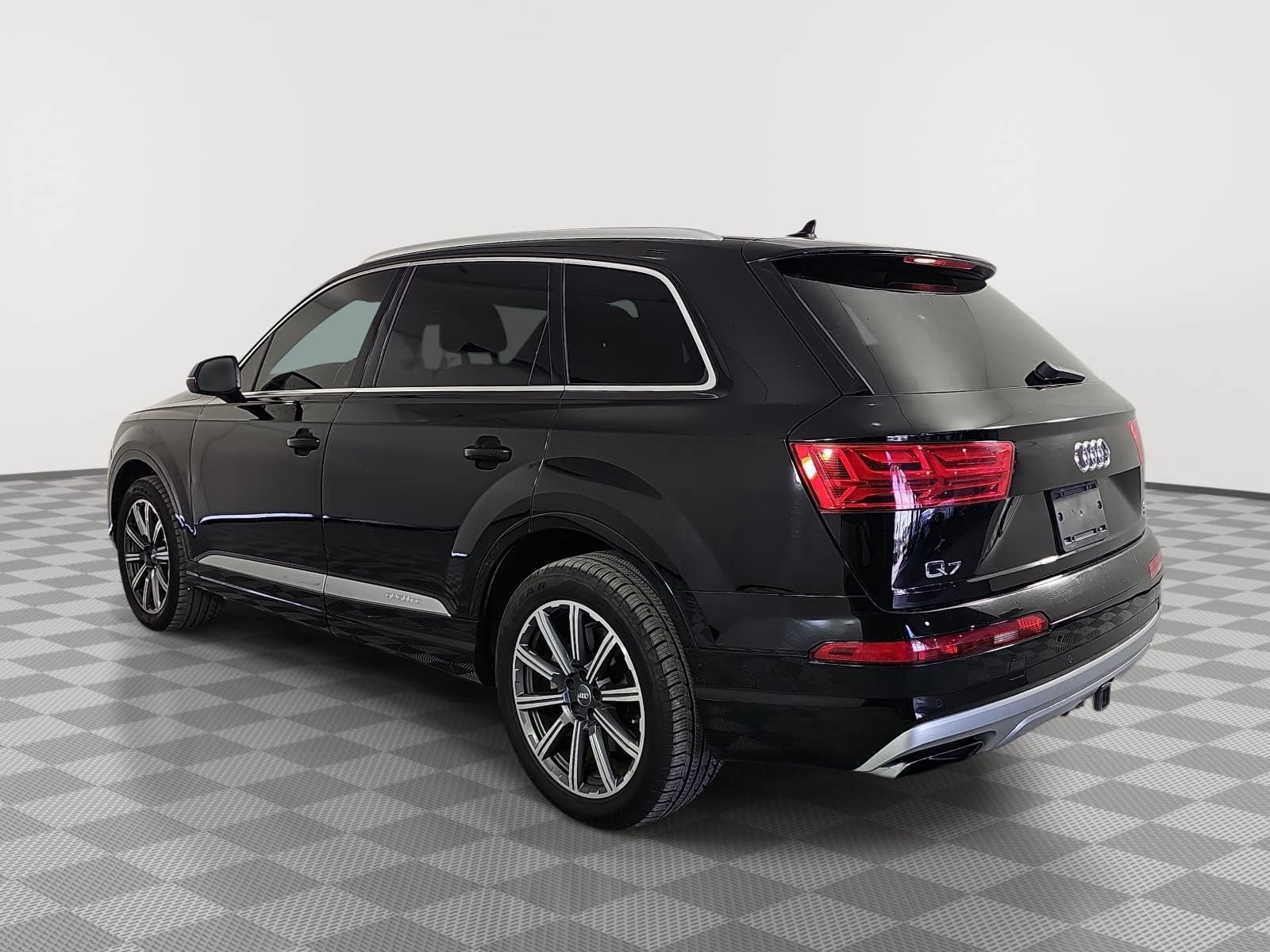 Used 2017 Audi Q7 3.0T Premium Plus AWD/4WD image 6