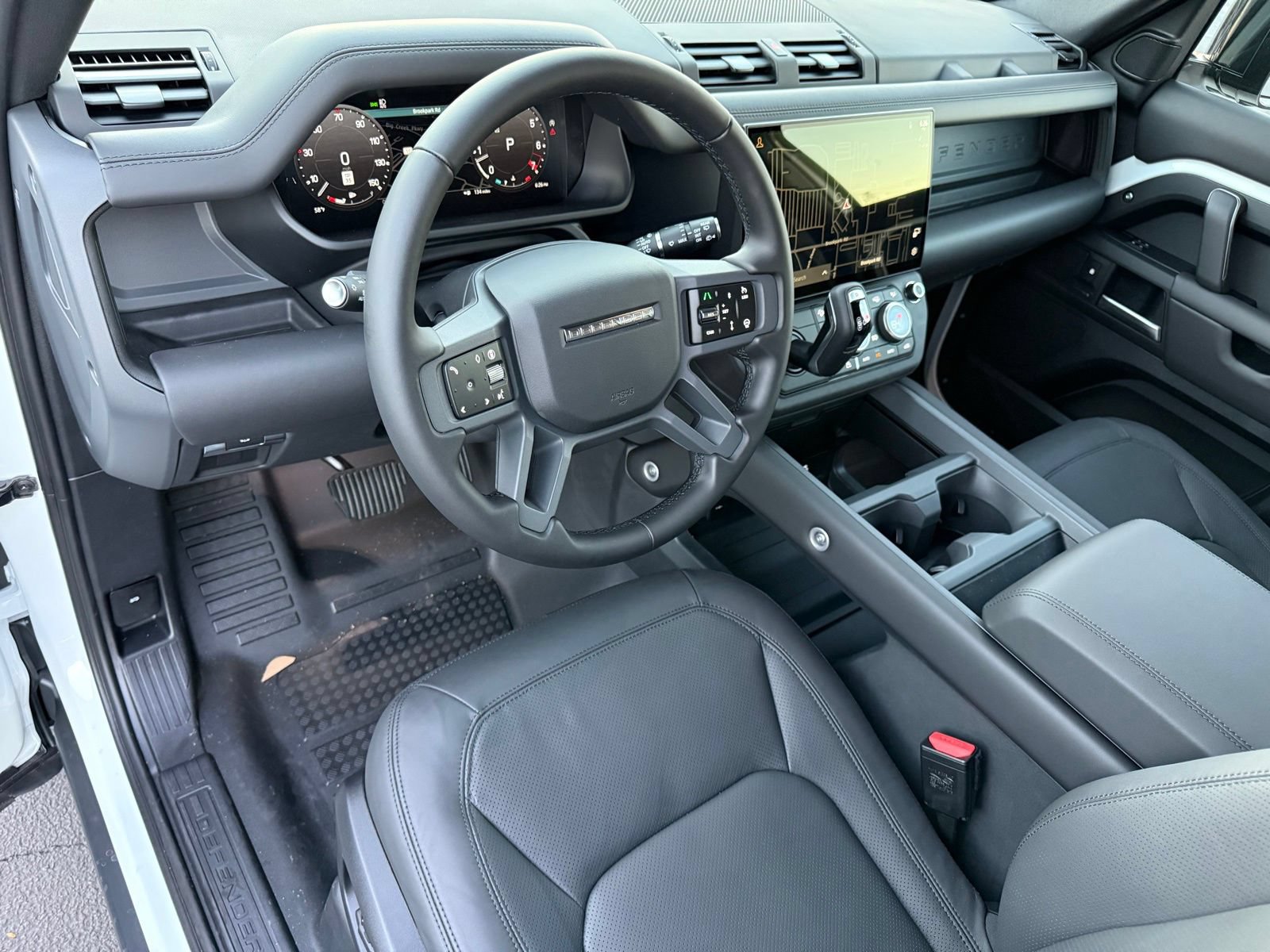 New 2026 Land Rover Defender 110 S AWD/4WD image 14