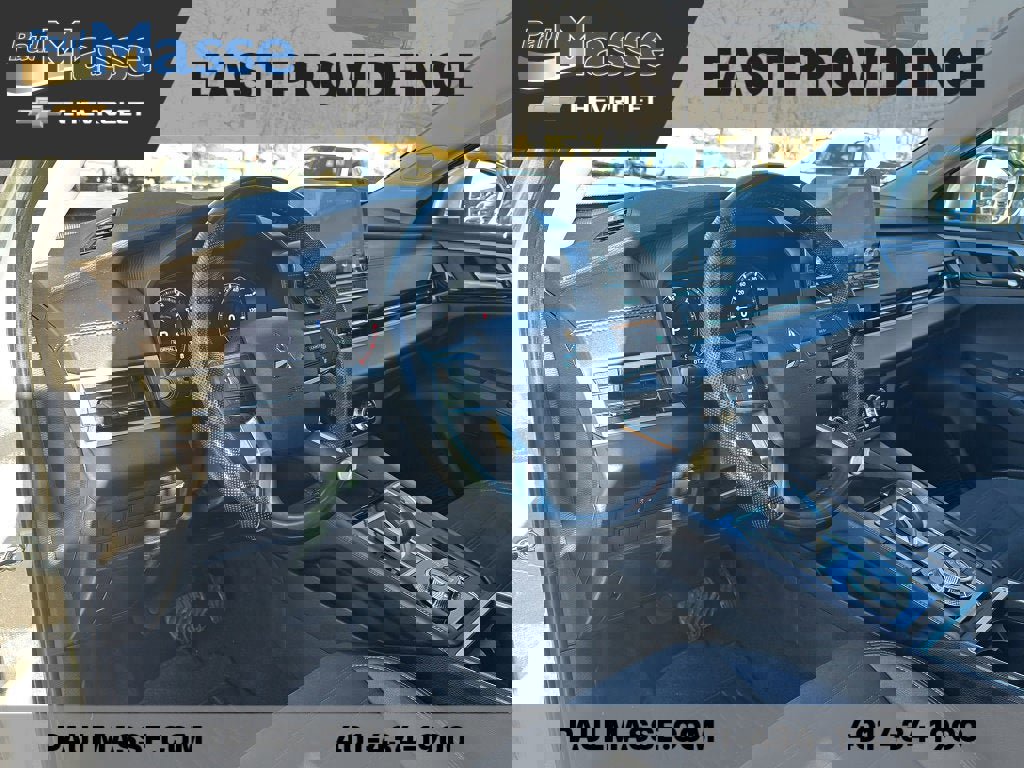 Used 2023 Mitsubishi Outlander SE image 13