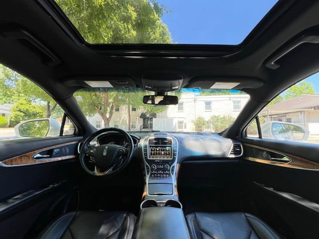 Used 2016 Lincoln MKX Reserve w/ Technology Package FWD image 24