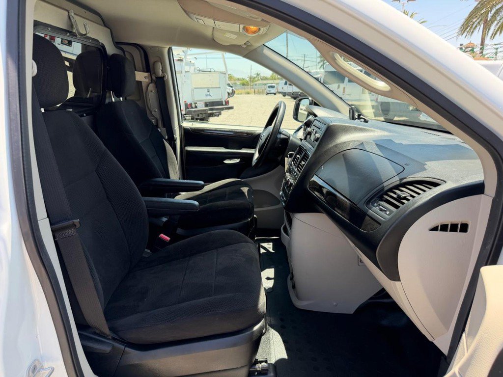 Used 2013 RAM C/V Tradesman FWD image 26