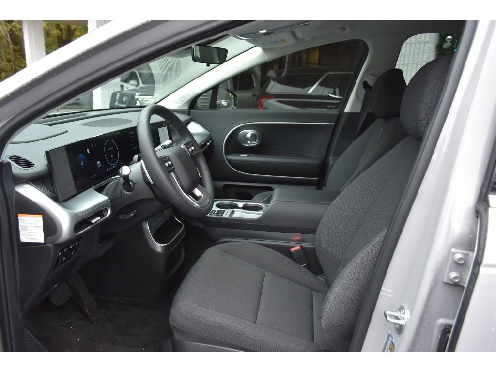 New 2026 Hyundai Ioniq 9 SE image 10