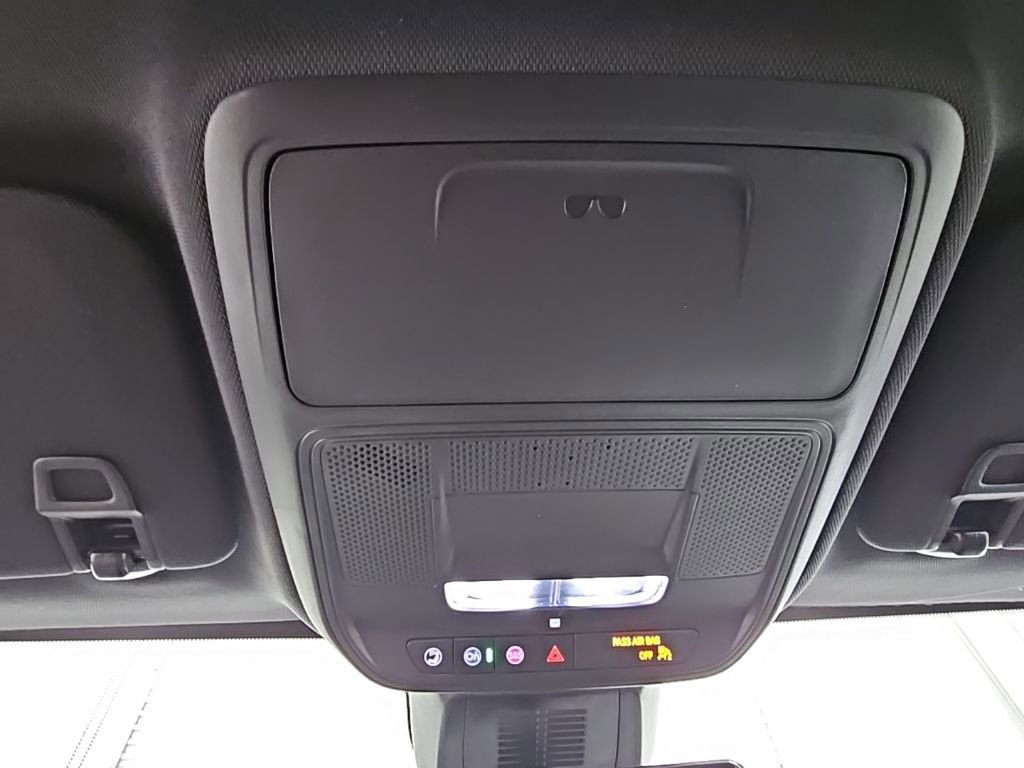 New 2026 GMC Terrain AT4 w/ Convenience Package III AWD/4WD image 22