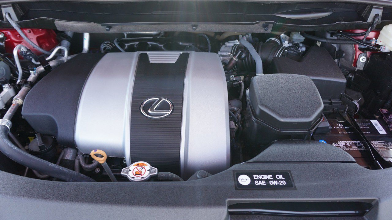 Certified 2022 Lexus RX 350 F Sport w/ Accessory Package AWD/4WD image 38
