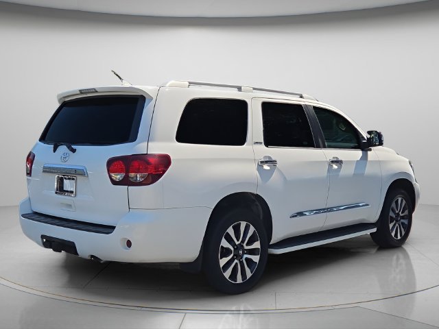 Used 2019 Toyota Sequoia Limited w/ Safety & Convenience Package RWD image 7