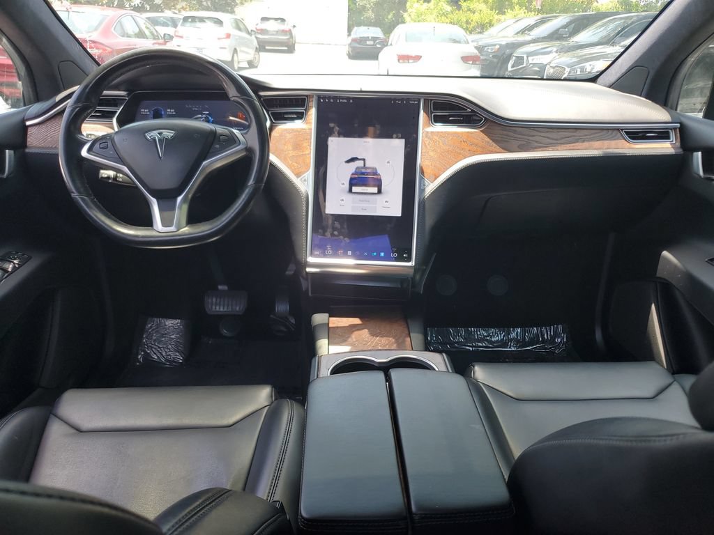 Used 2017 Tesla Model X 75D AWD/4WD image 15