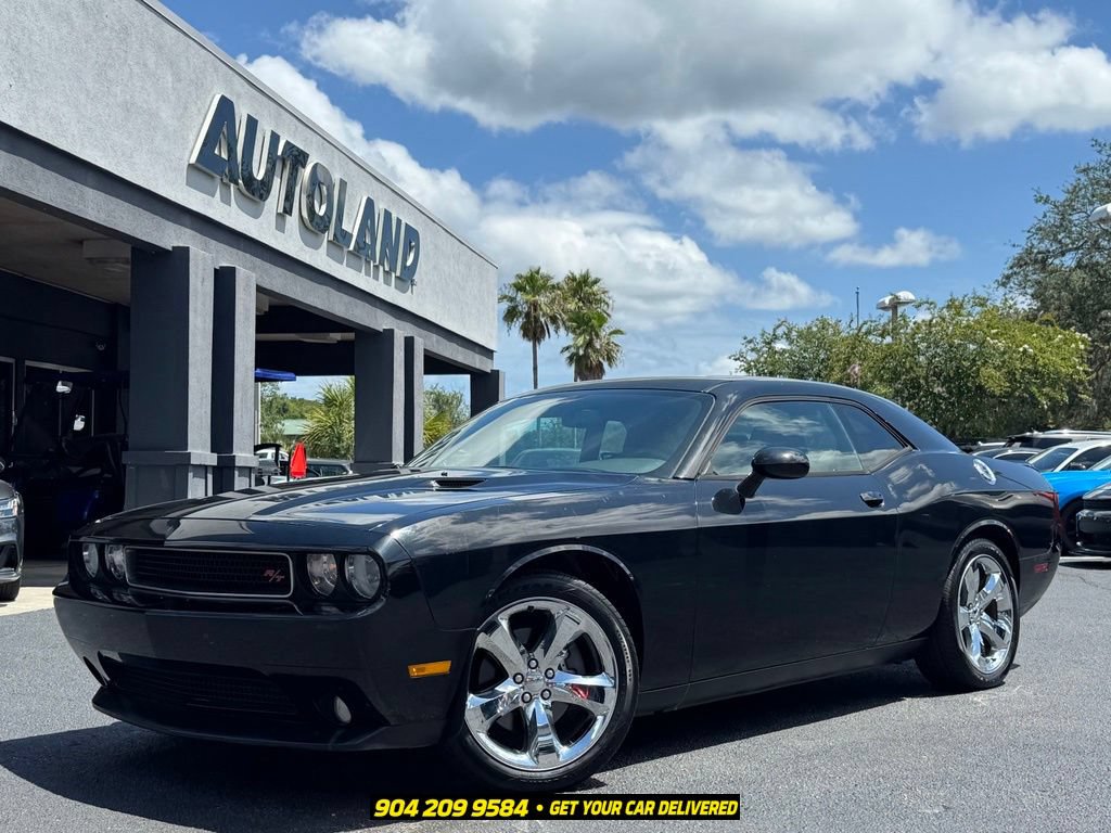 Used 2014 Dodge Challenger R/T Plus RWD image 1