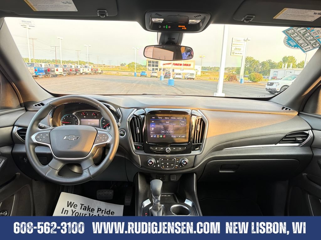 Used 2023 Chevrolet Traverse LT w/ Midnight/Sport Edition AWD/4WD image 12