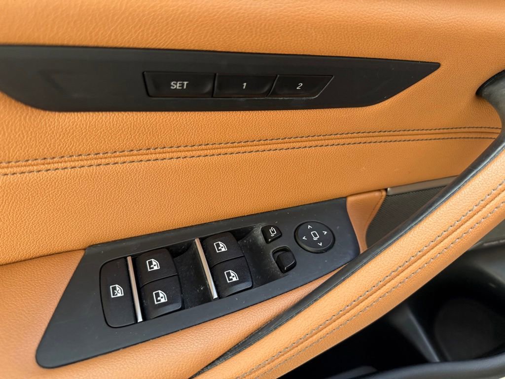 Used 2023 BMW 540i w/ M Sport Package image 7