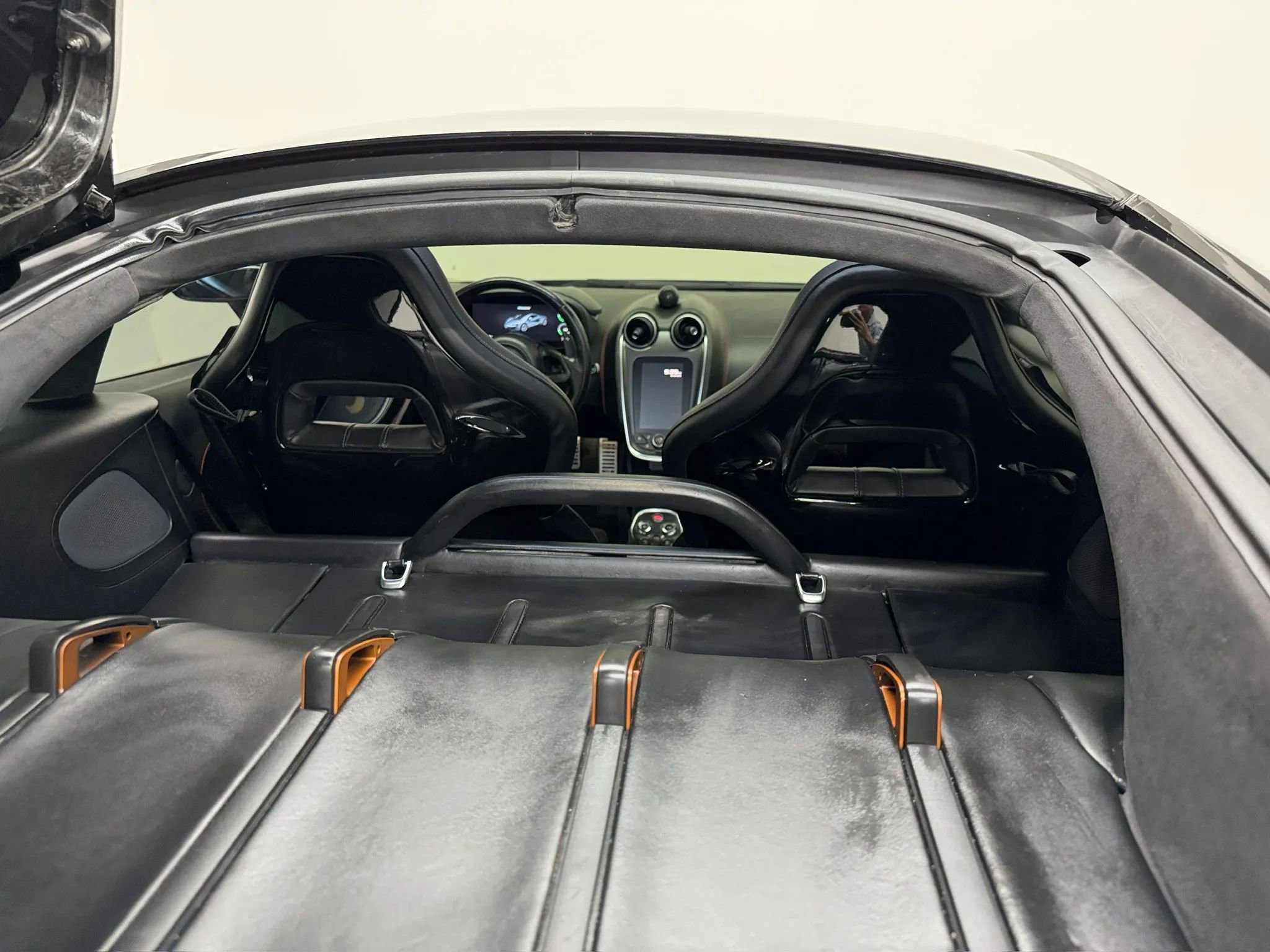 Used 2017 McLaren 570S RWD image 39