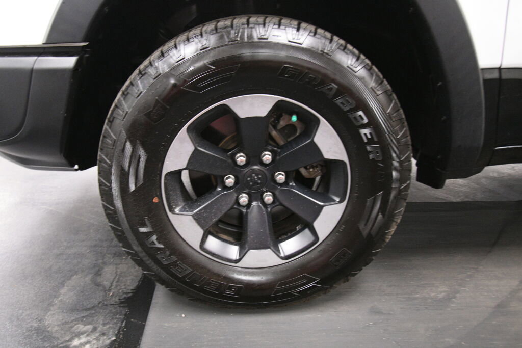 Used 2019 RAM 1500 Rebel image 31