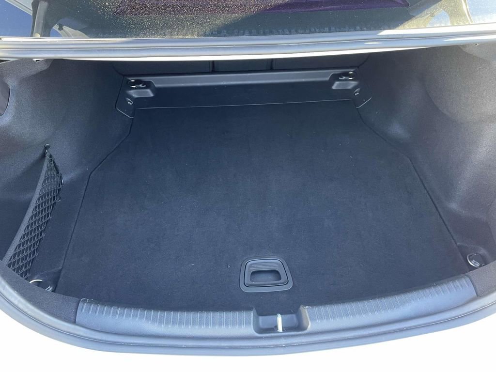 Used 2022 Mercedes-Benz C 300 Sedan image 9