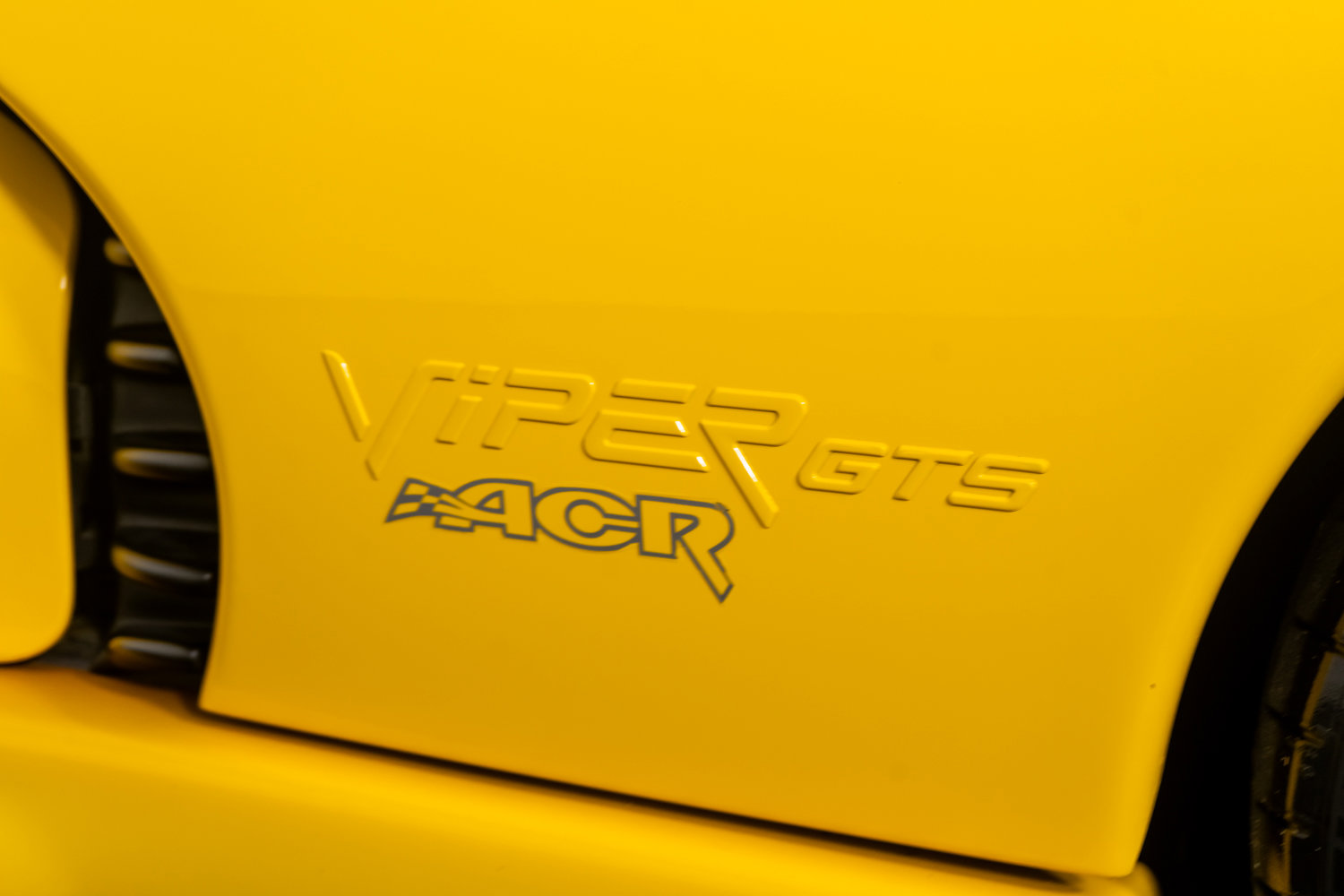 Used 2001 Dodge Viper GTS image 25