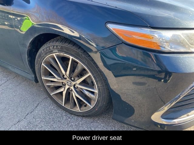 Used 2021 Toyota Camry XLE image 5