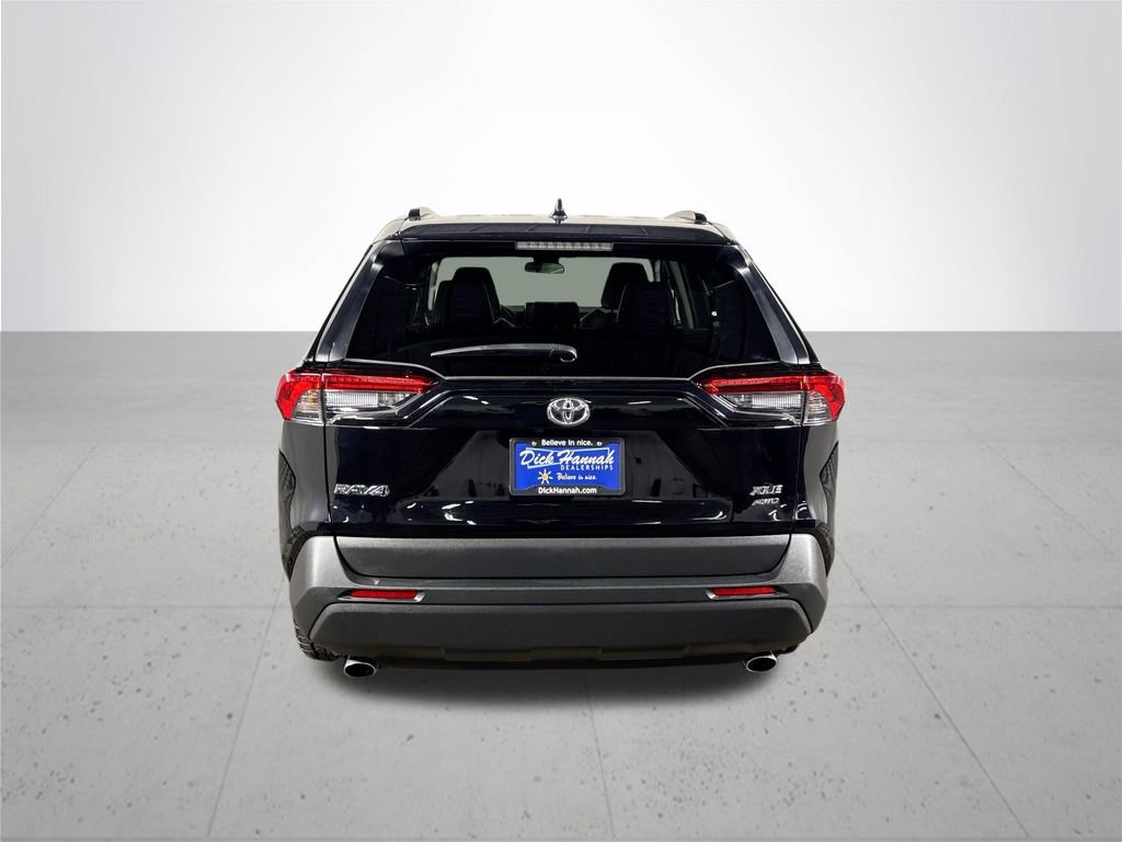 Used 2022 Toyota RAV4 XLE Premium w/ Carpet Mat Package (TMS) AWD/4WD image 7