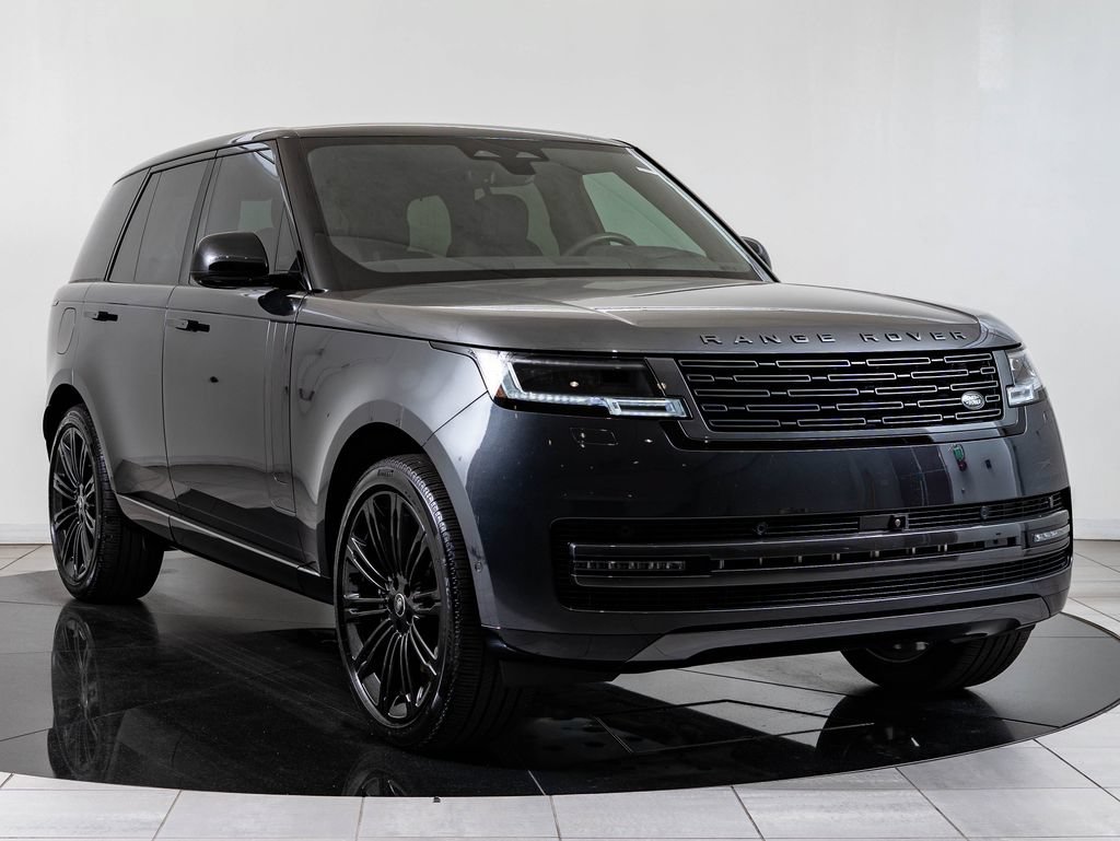 Used 2025 Land Rover Range Rover SE AWD/4WD image 12