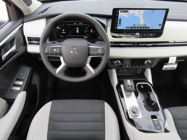 New 2026 Mitsubishi Outlander SE FWD image 10
