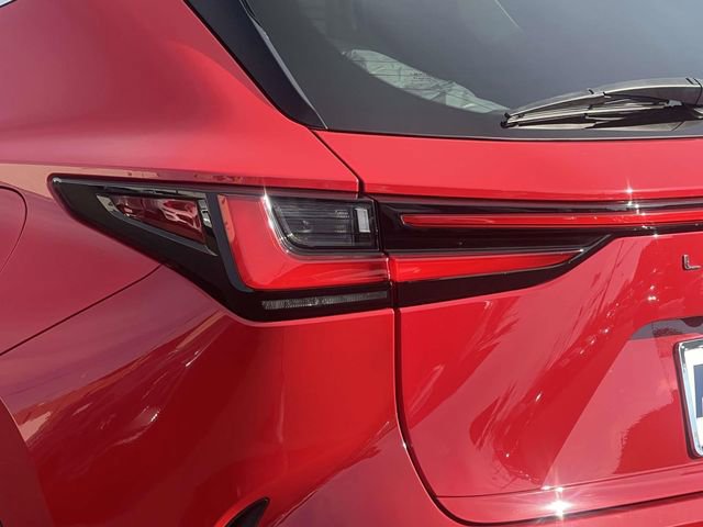 Used 2023 Lexus NX 350h AWD image 9