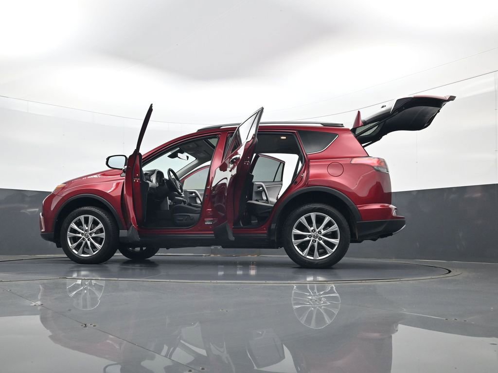 Used 2018 Toyota RAV4 Limited FWD image 34