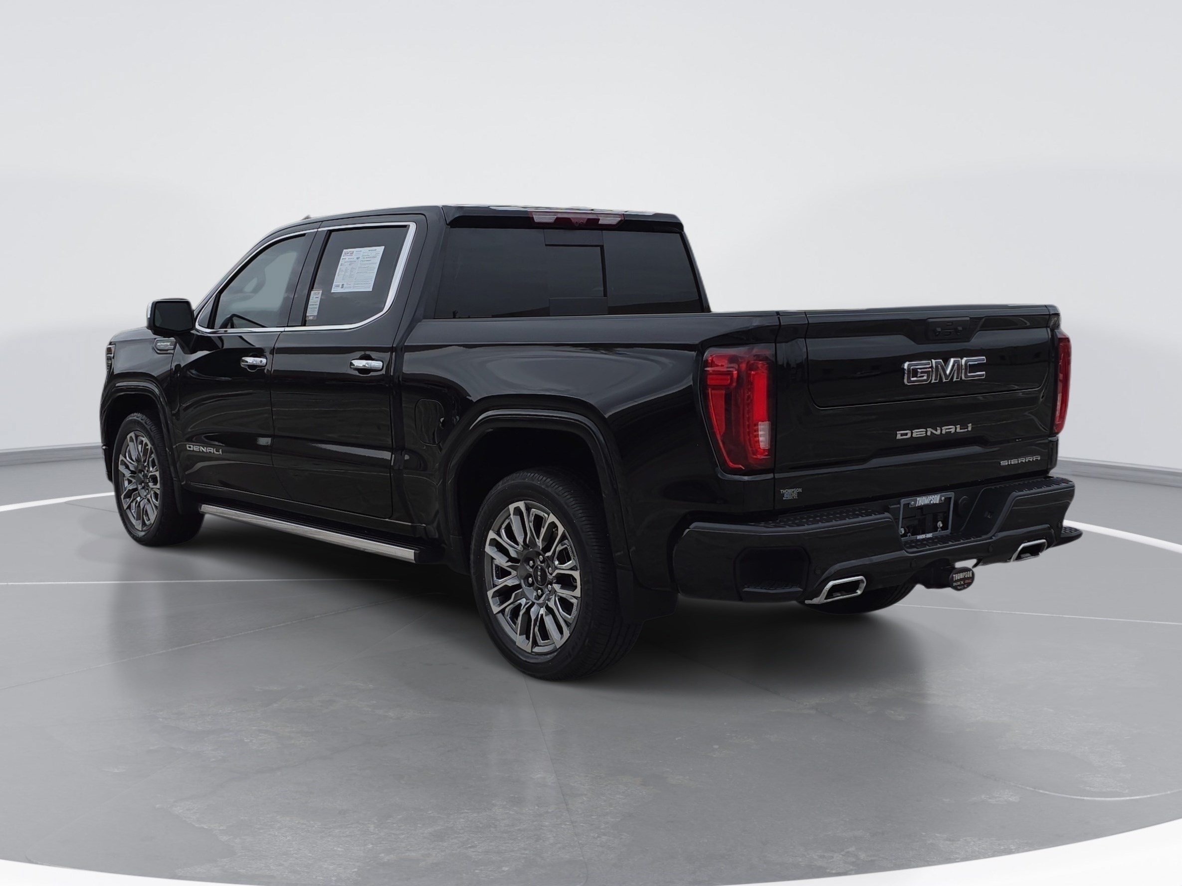 Used 2024 GMC Sierra 1500 Denali Ultimate AWD/4WD image 5