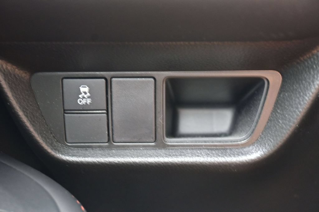 Used 2025 Honda HR-V Sport image 39